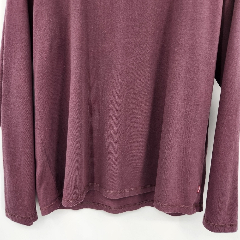 Levis Mens Standard Henley T-shirt Size Large Huckleberry Red Long Sleeve - Picture 3 of 9